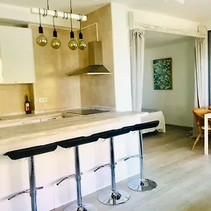 https://apartamento-edificio-mediterraneo.es-andalucia.com